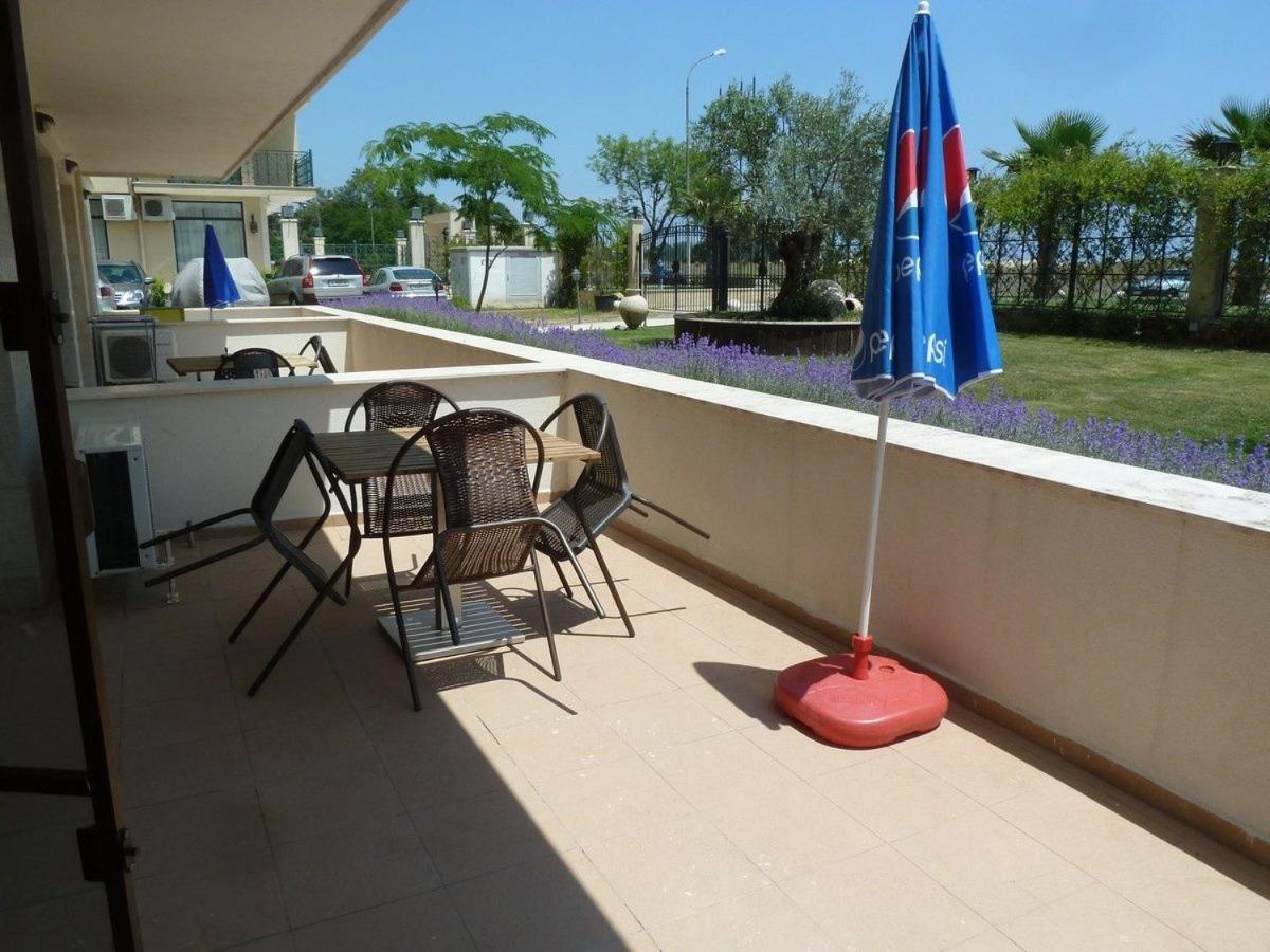 Golden Dunes Primorsko Apartments Exterior photo