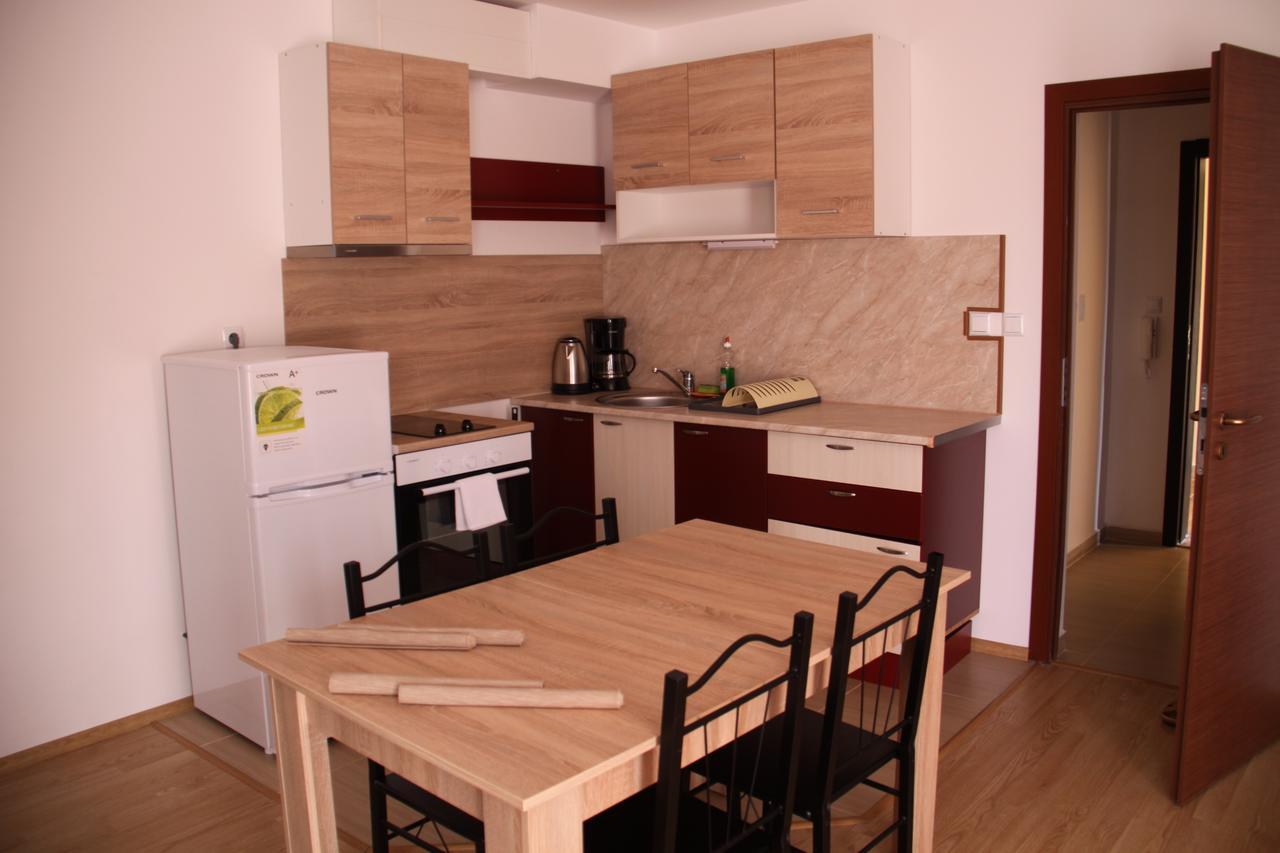 Golden Dunes Primorsko Apartments Exterior photo