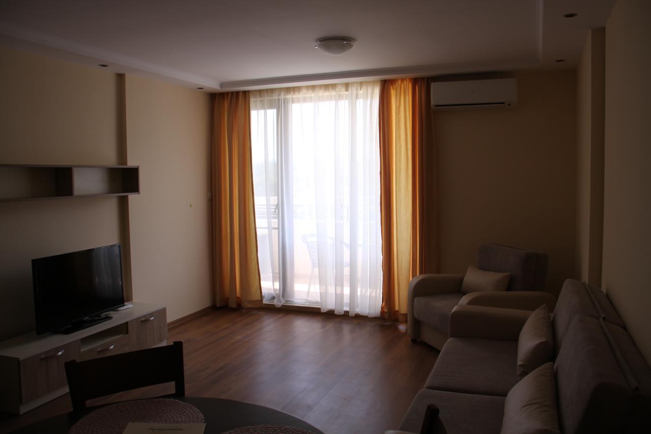 Golden Dunes Primorsko Apartments Exterior photo