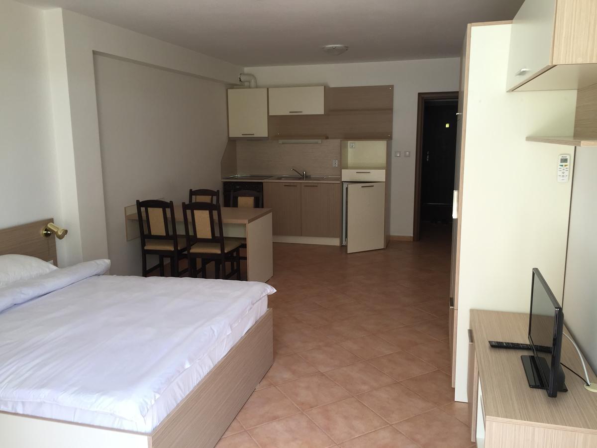 Golden Dunes Primorsko Apartments Exterior photo