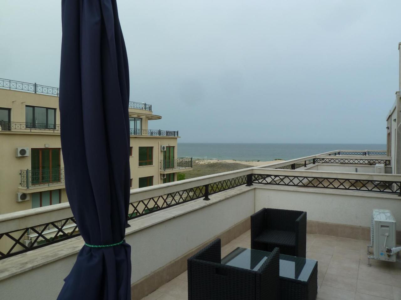 Golden Dunes Primorsko Apartments Exterior photo