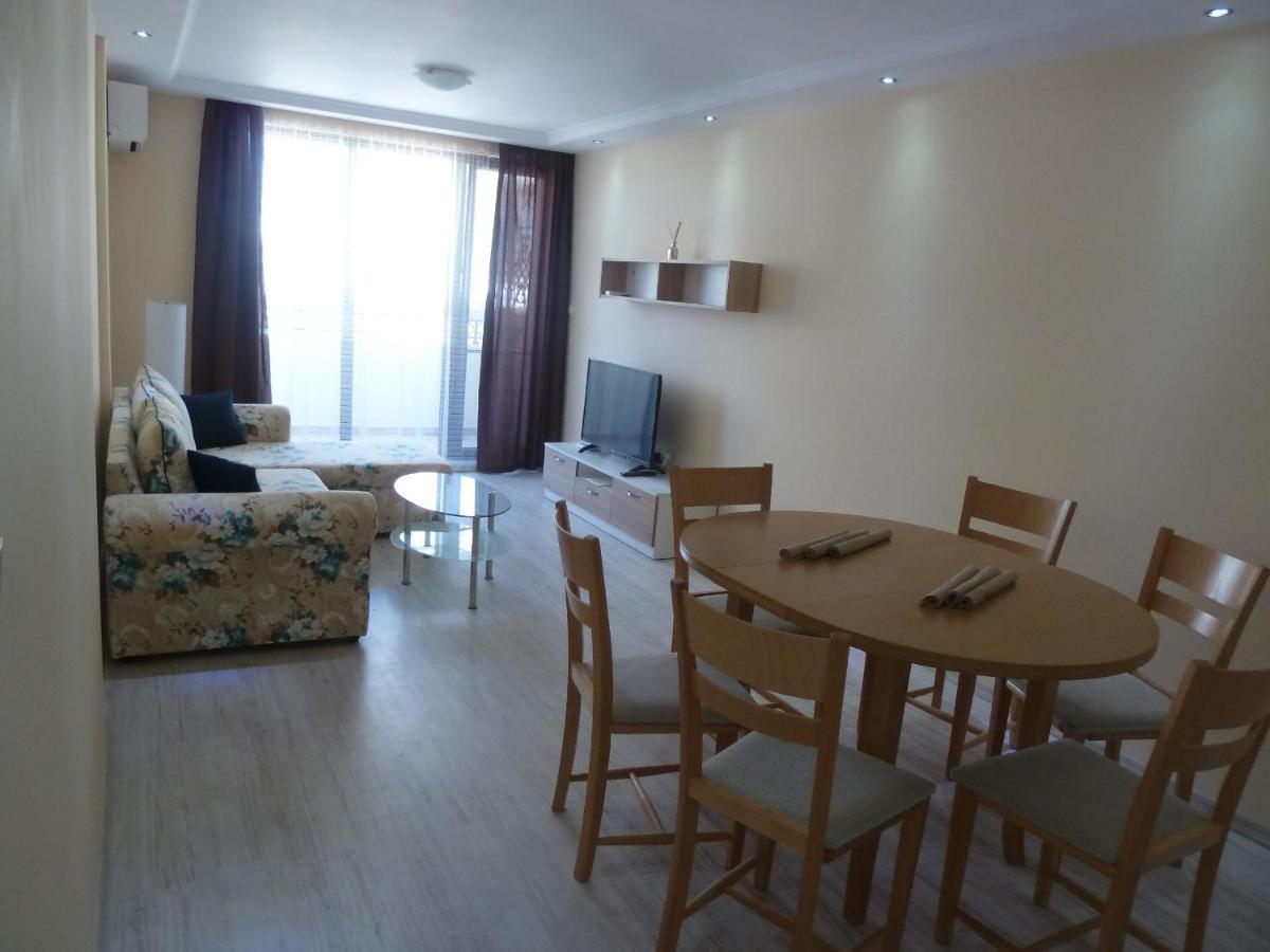 Golden Dunes Primorsko Apartments Room photo